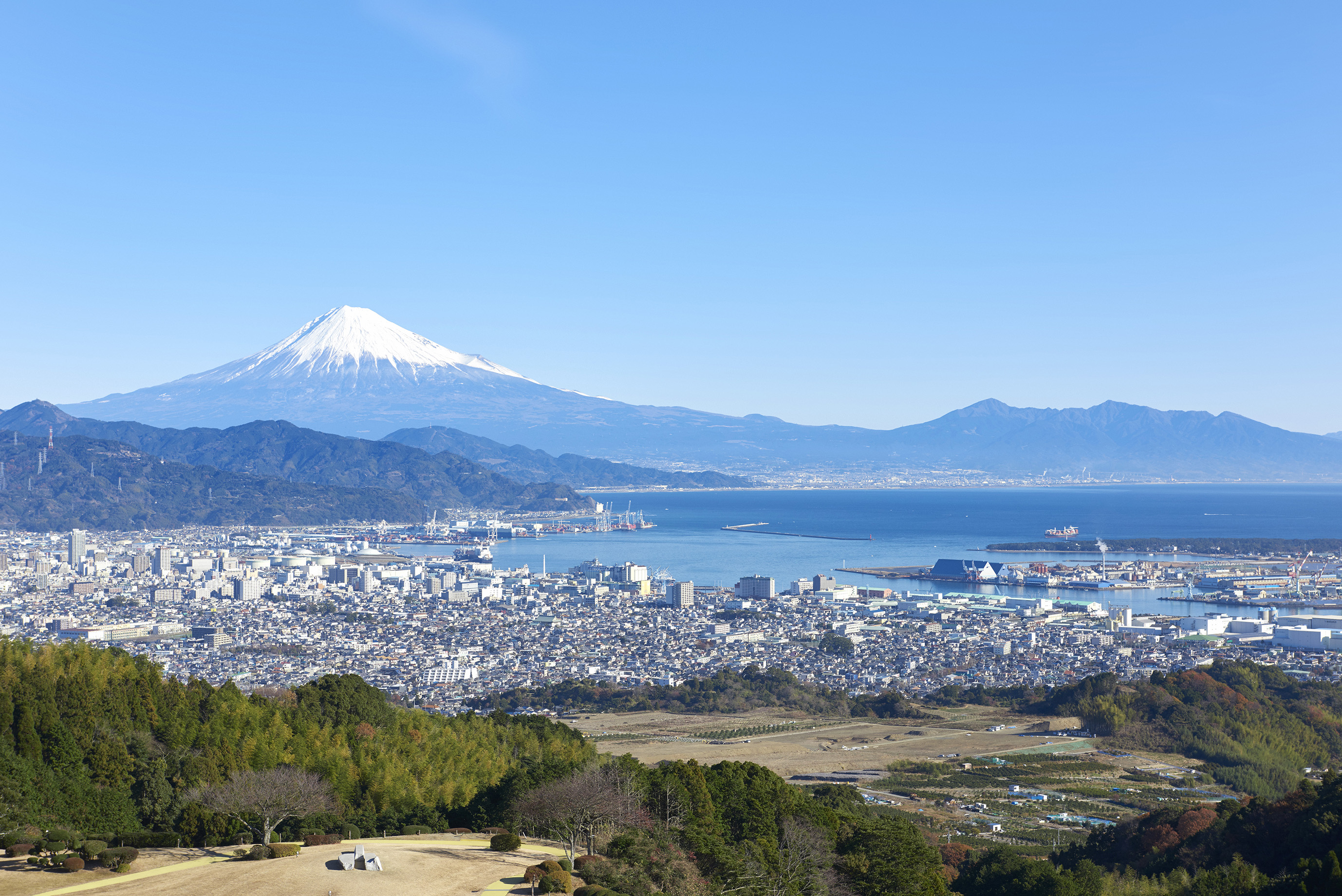 富士山と駿河湾を望む