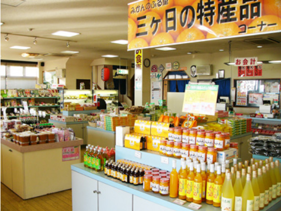 浜名湖自慢の特産品のお土産があります。